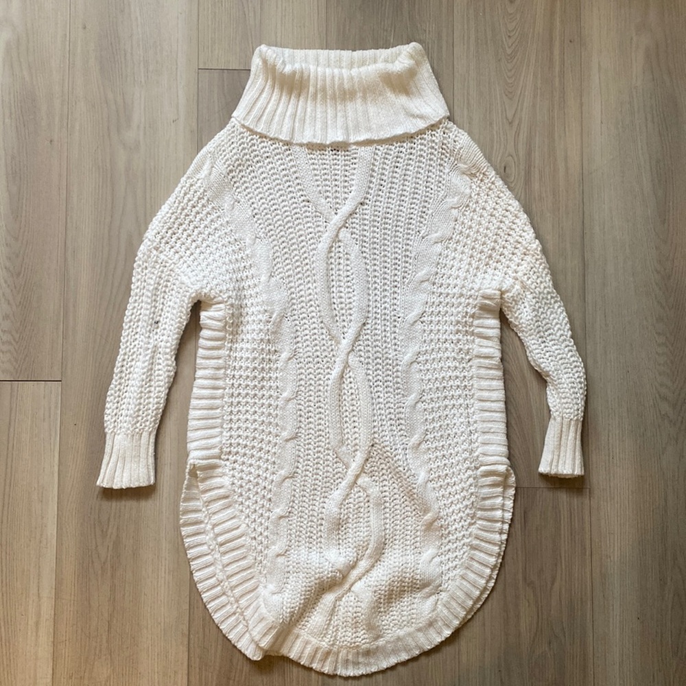 Express women’s knitted sweater